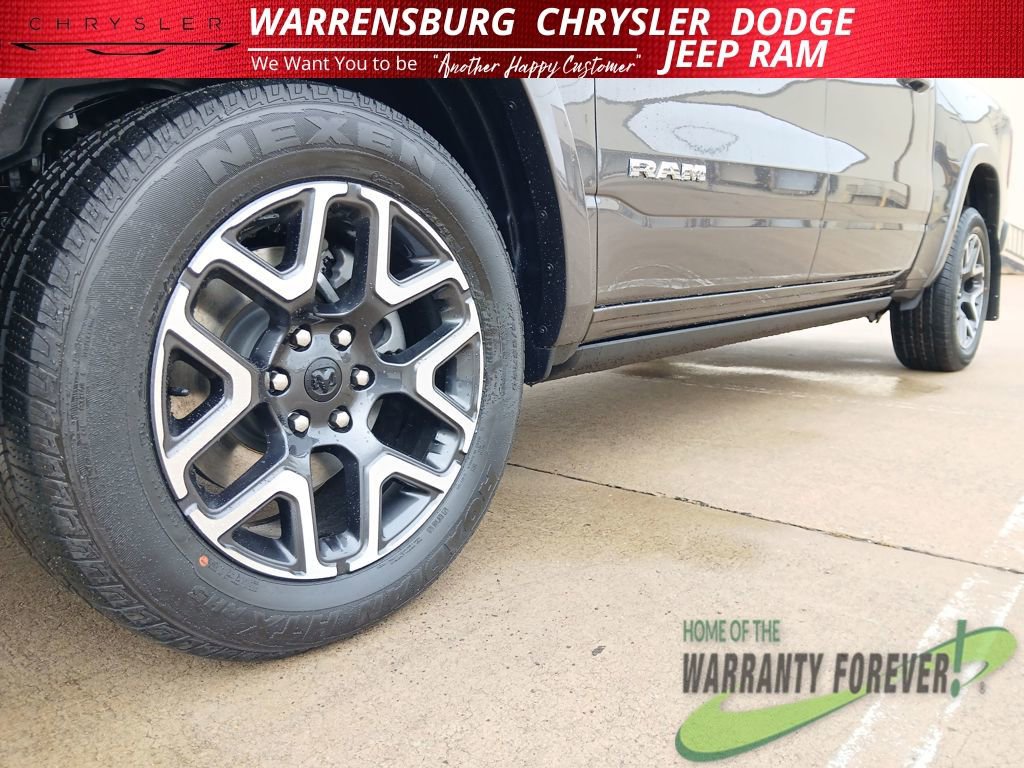 New 2026 RAM 1500 Laramie AWD/4WD image 35
