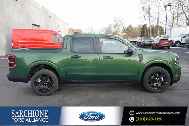 New 2025 Ford Maverick XLT w/ Black Appearance Package