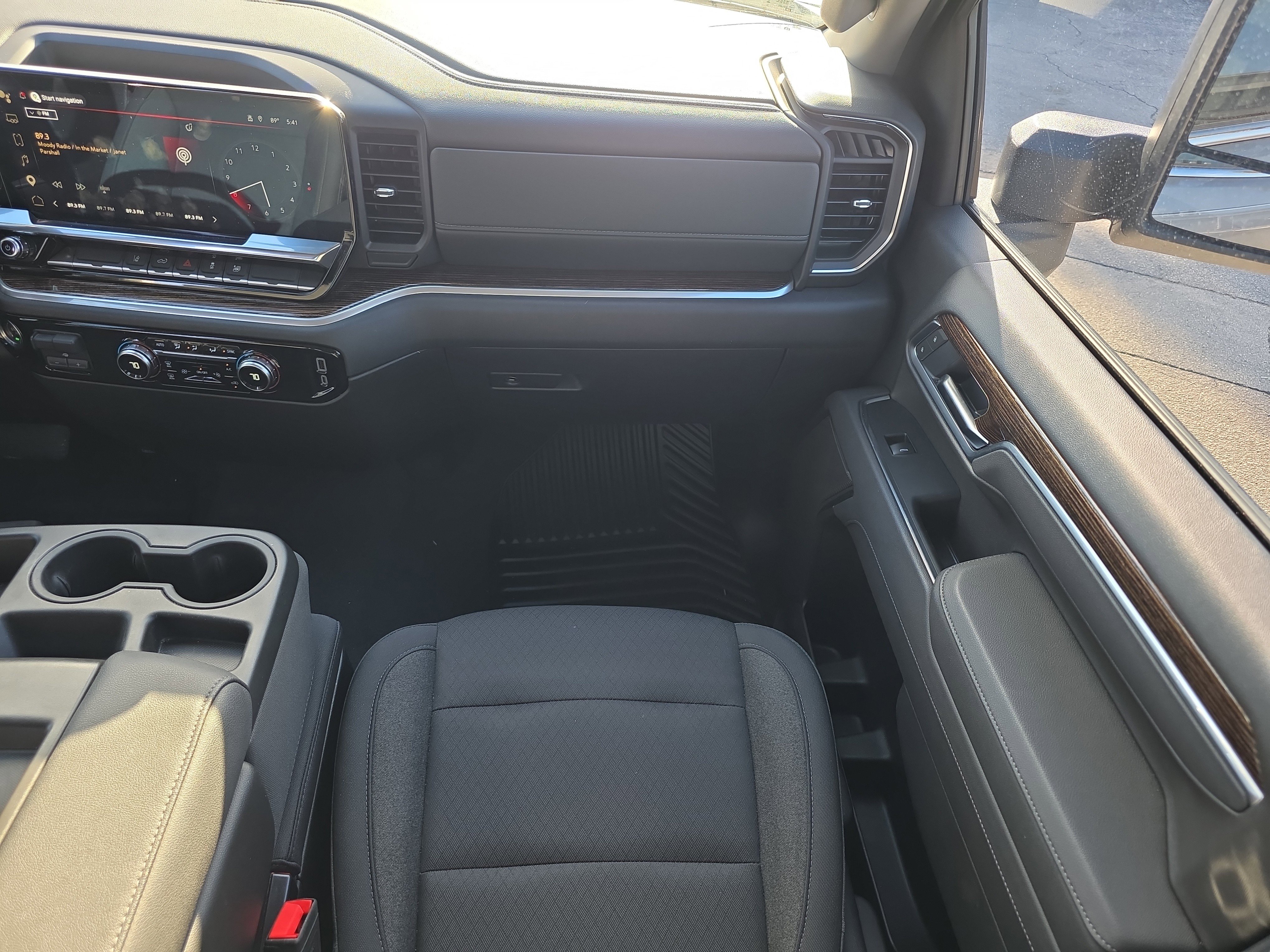 Used 2025 GMC Sierra 2500 SLE w/ SLE Convenience Package image 19