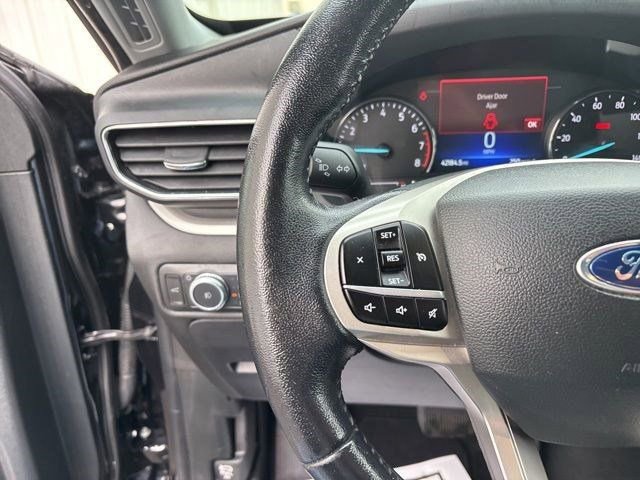 Used 2022 Ford Explorer XLT w/ Equipment Group 202A image 17