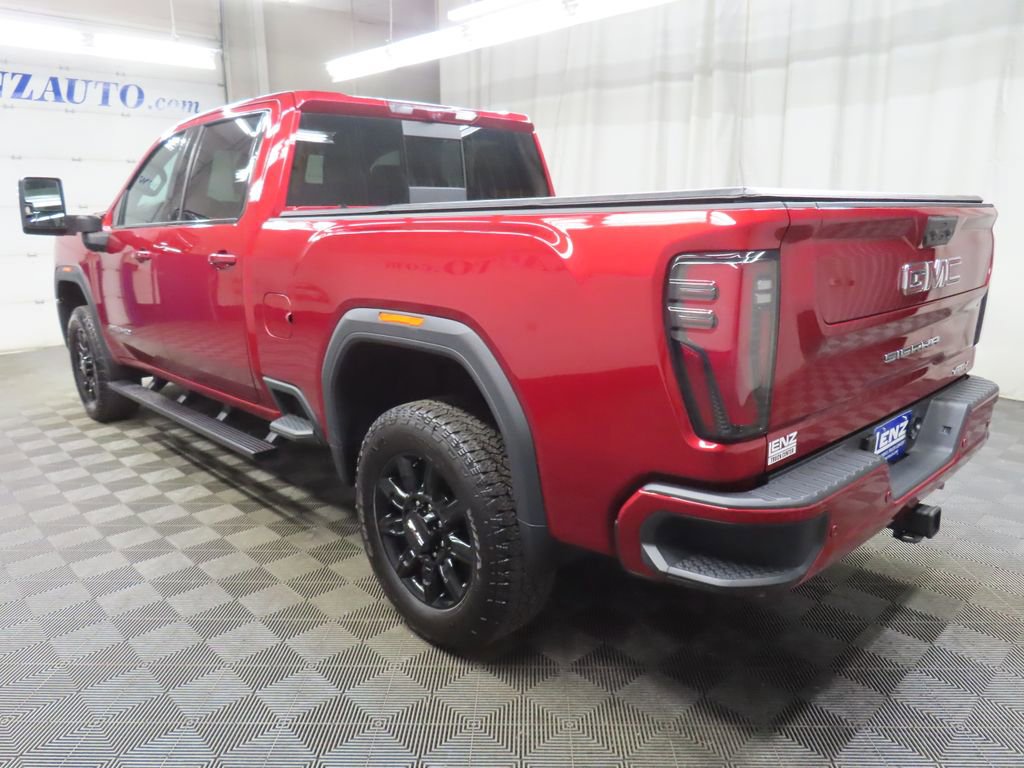 Used 2025 GMC Sierra 2500 AT4 w/ Technology Package AWD/4WD image 7