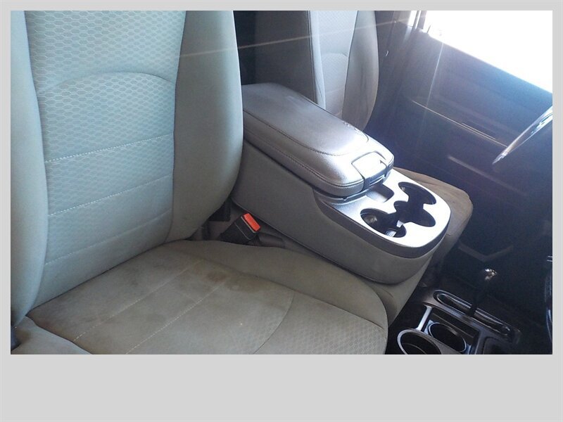 Used 2014 RAM 3500 Tradesman w/ Chrome Appearance Group AWD/4WD image 27