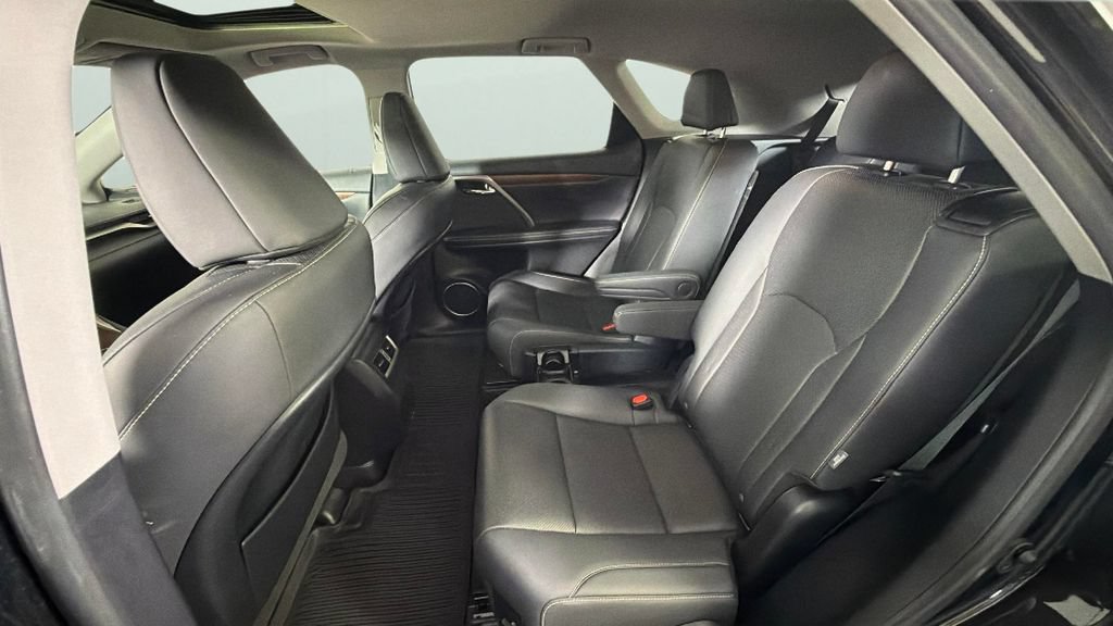 Used 2022 Lexus RX 350L FWD w/ Premium Package image 28