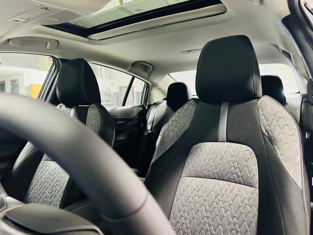 New 2026 Nissan Sentra SV w/ SV Convenience Package FWD image 3