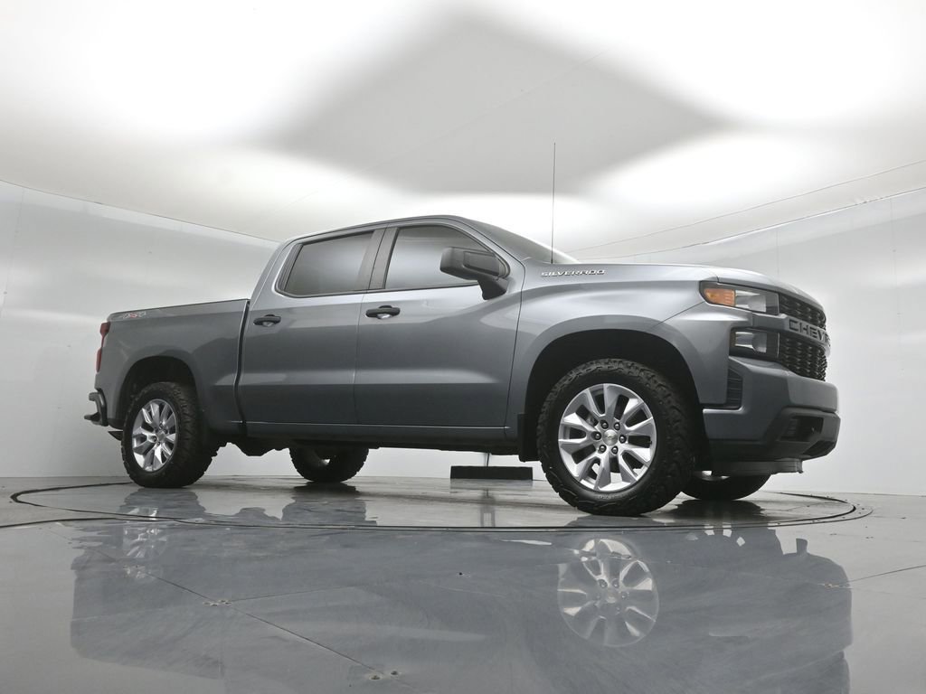 Used 2021 Chevrolet Silverado 1500 Custom AWD/4WD image 3