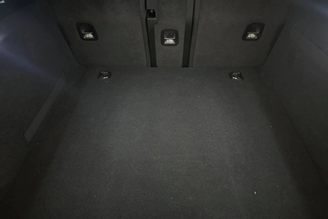 New 2025 Porsche Taycan 4S image 59