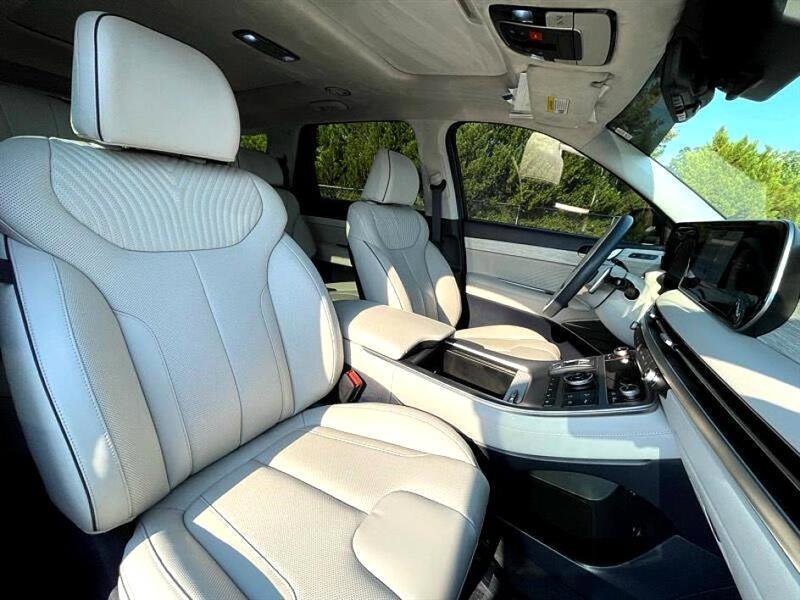 Used 2025 Hyundai Palisade Calligraphy image 29