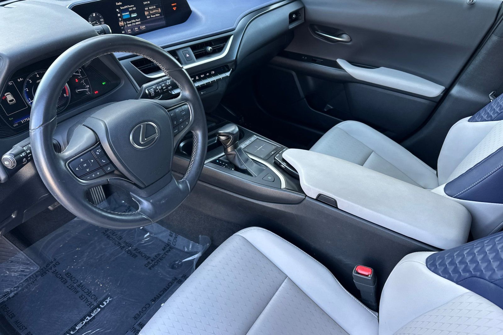 Used 2020 Lexus UX 200 w/ Accessory Package image 10