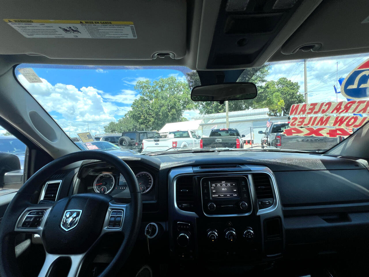 Used 2022 RAM 1500 Classic SLT image 15