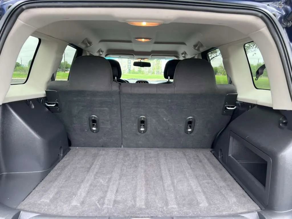 Used 2017 Jeep Patriot Latitude FWD image 21