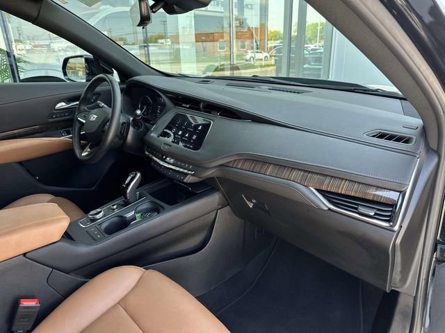 Certified 2023 Cadillac XT4 Premium Luxury w/ Enhanced Visibility Package AWD/4WD image 22