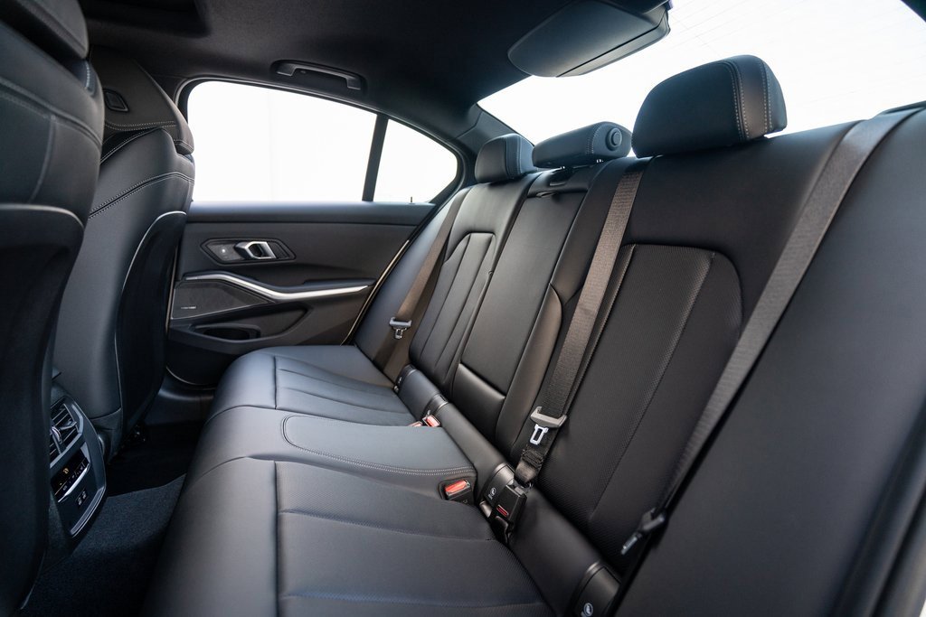 New 2026 BMW 330i xDrive Sedan w/ M Sport Package image 36