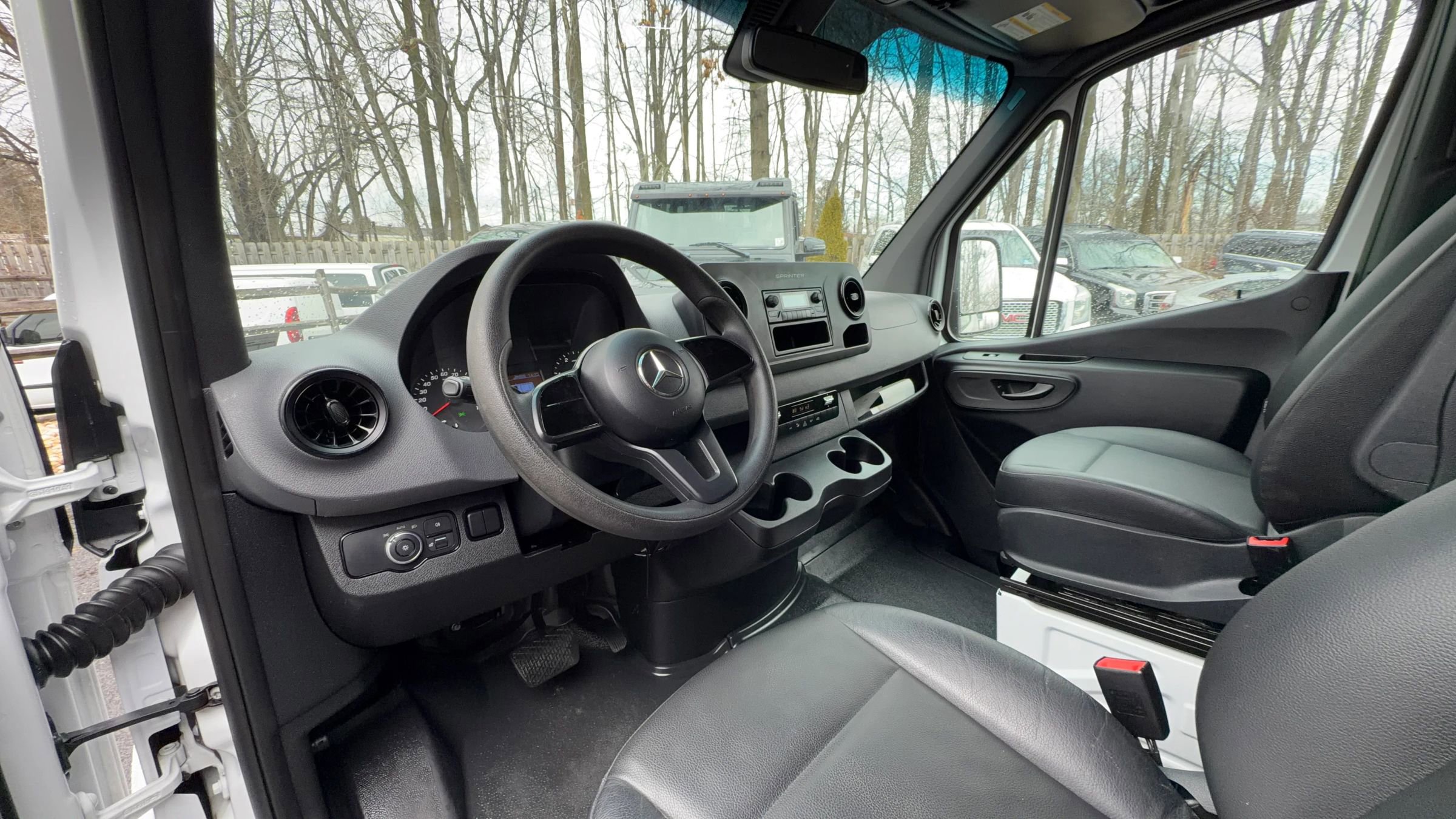 Used 2020 Mercedes-Benz Sprinter 3500 image 17