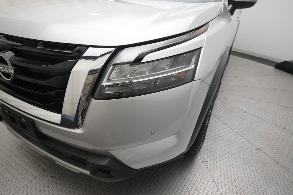 Used 2024 Nissan Pathfinder SL image 21