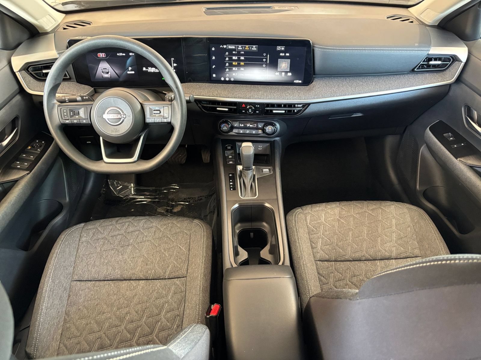 Used 2026 Nissan Kicks SV w/ Cold Weather Package FWD image 32