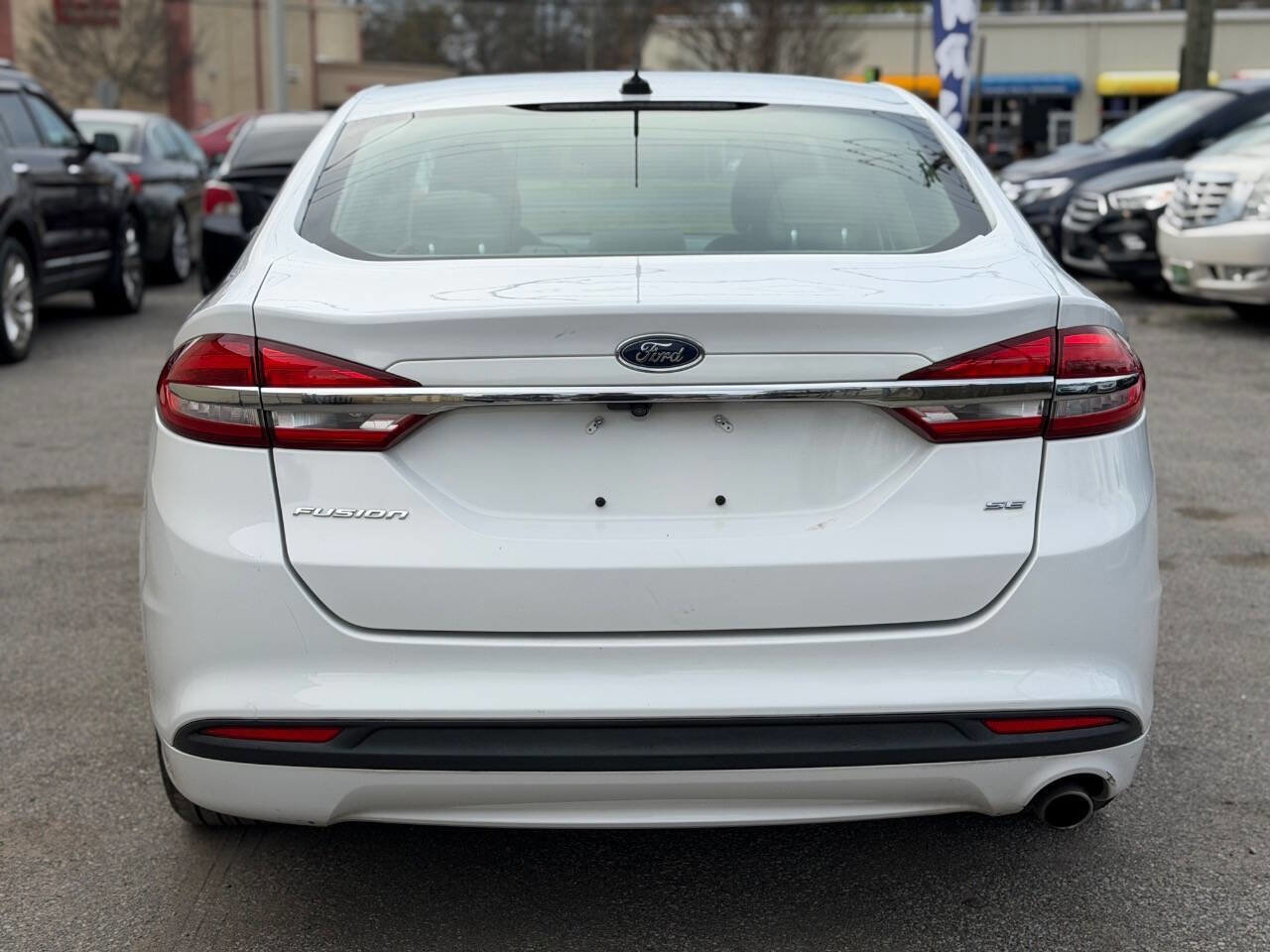 Used 2018 Ford Fusion SE image 5