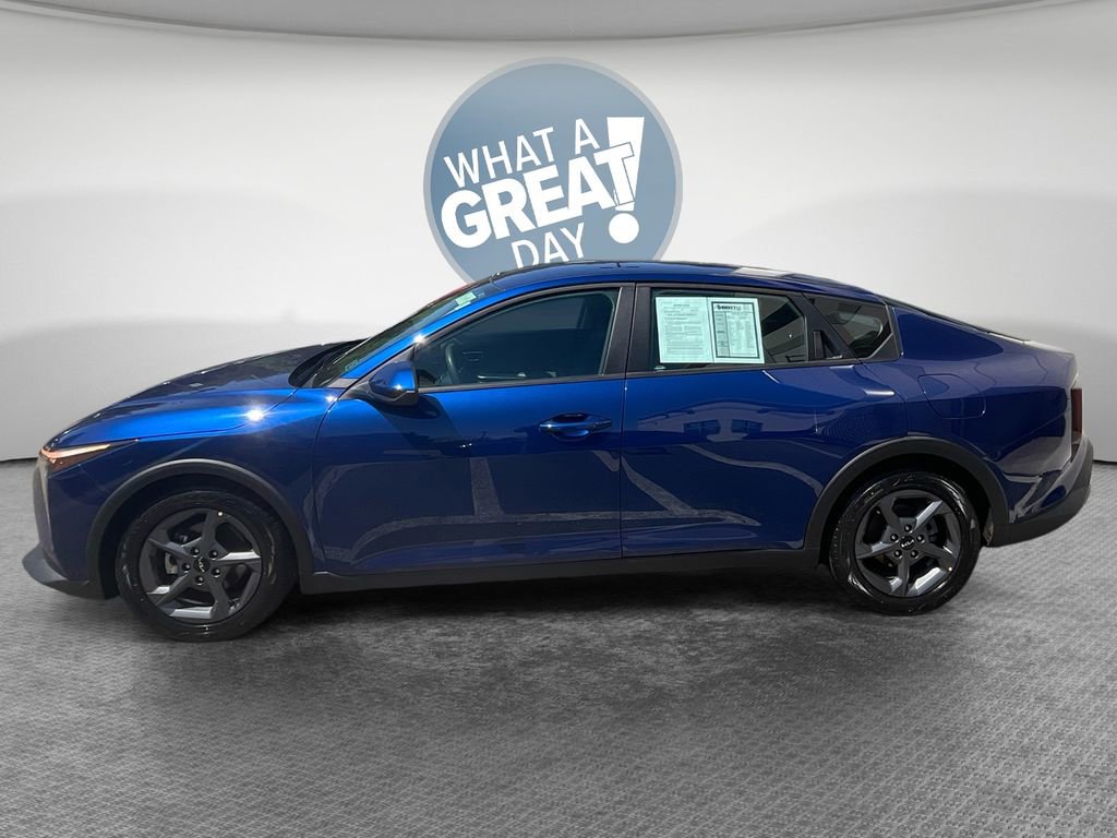 Used 2025 Kia K4 LXS FWD image 7