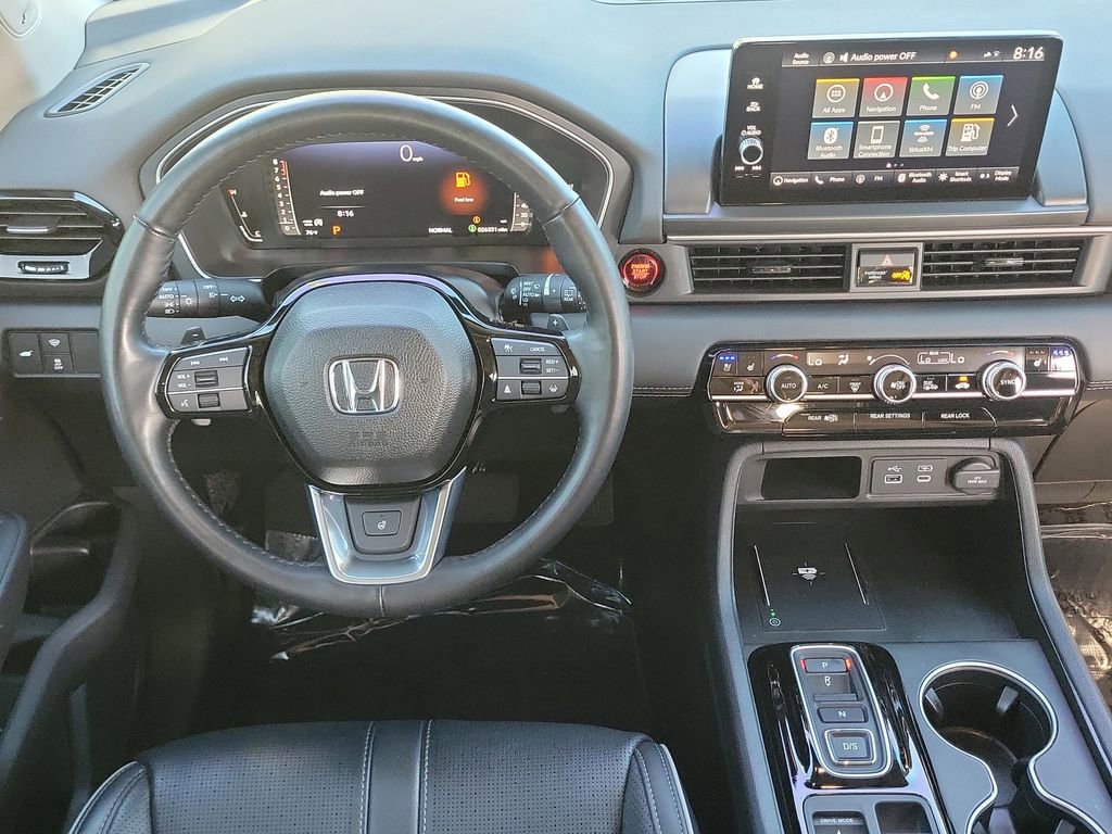 Used 2024 Honda Pilot Elite image 16