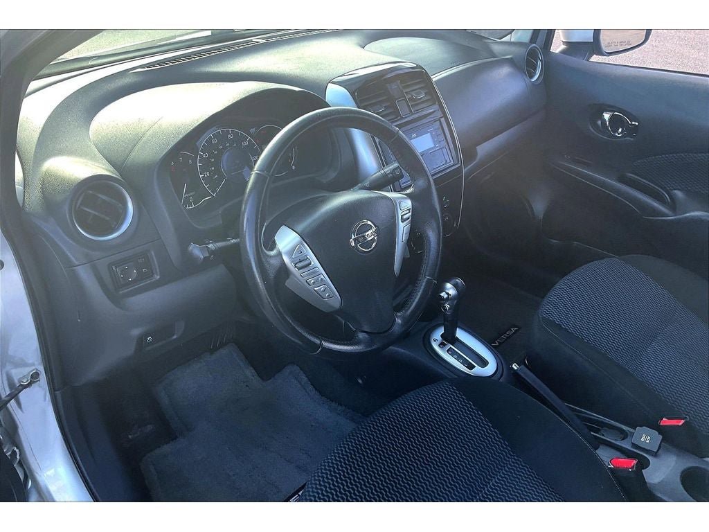 Used 2015 Nissan Versa Note SV FWD image 16