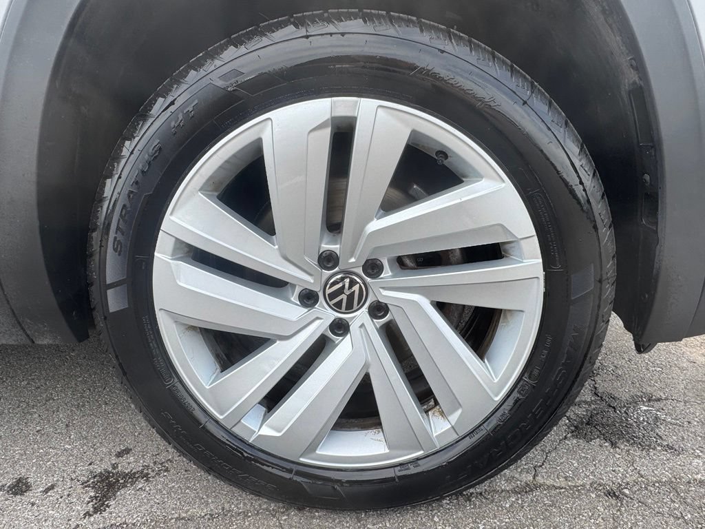 Used 2021 Volkswagen Atlas SEL AWD/4WD image 30