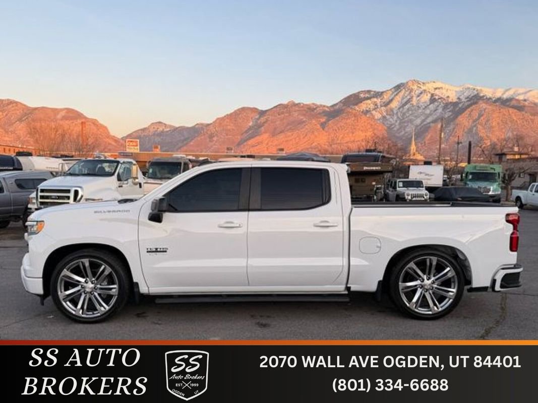 Used 2023 Chevrolet Silverado 1500 RST RWD image 1