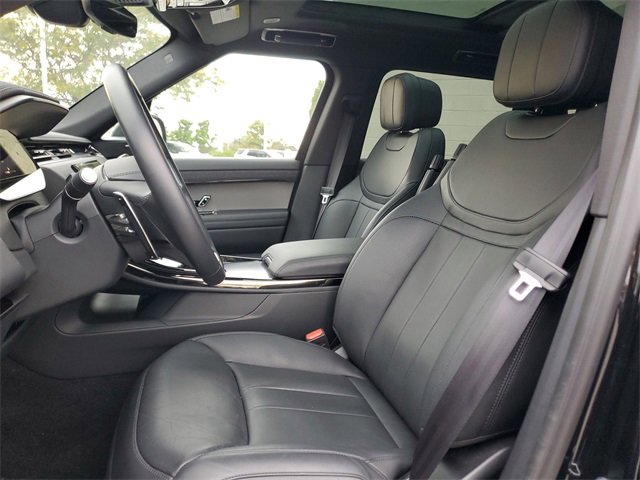 Certified 2025 Land Rover Range Rover Sport SE image 18
