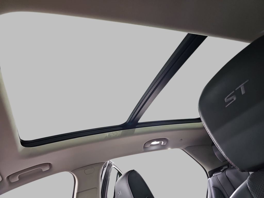 Certified 2023 Buick Envision Essence w/ Sport Touring Package image 35