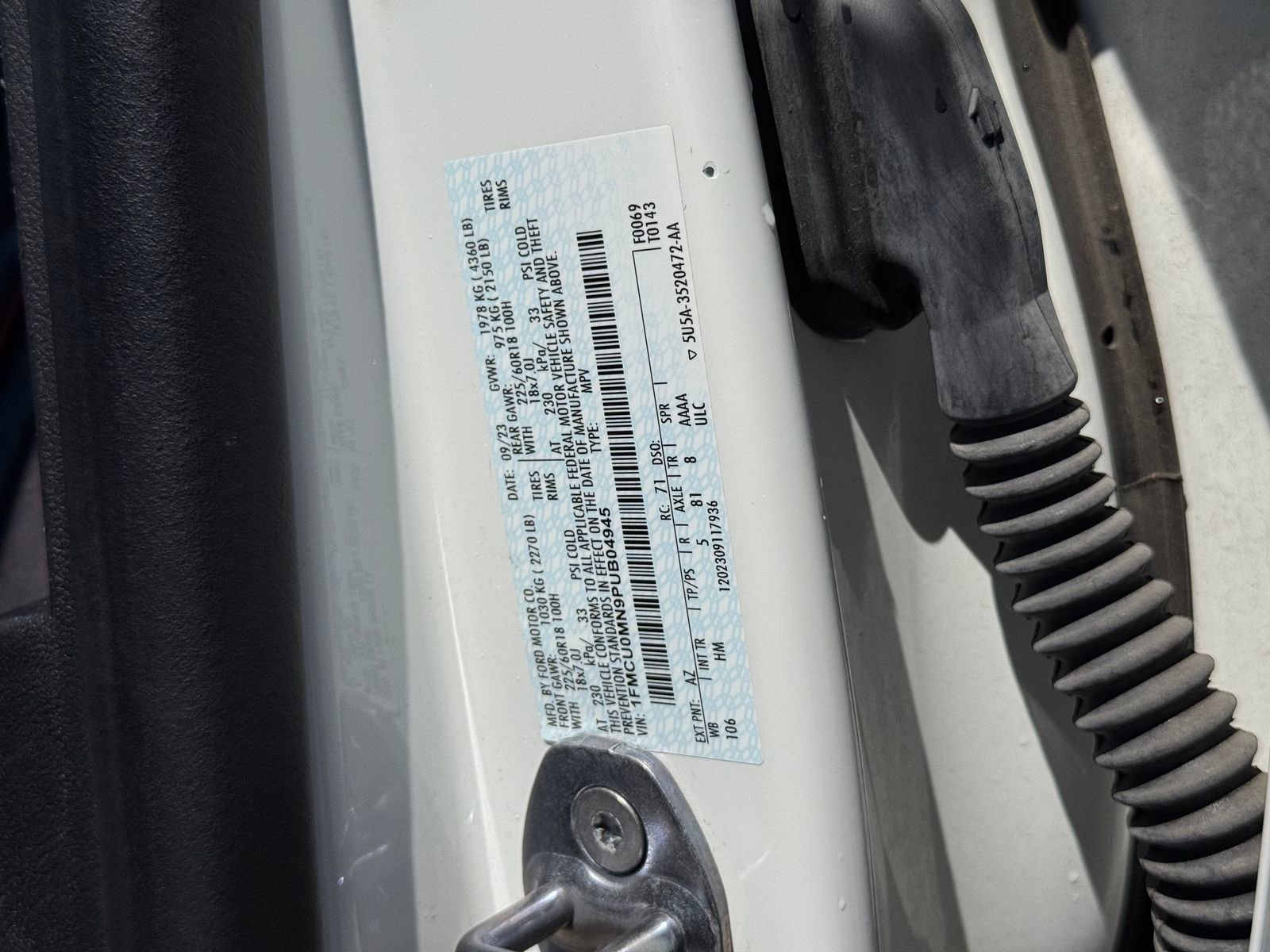 Used 2023 Ford Escape ST-Line w/ Tech Pack #1 FWD image 33