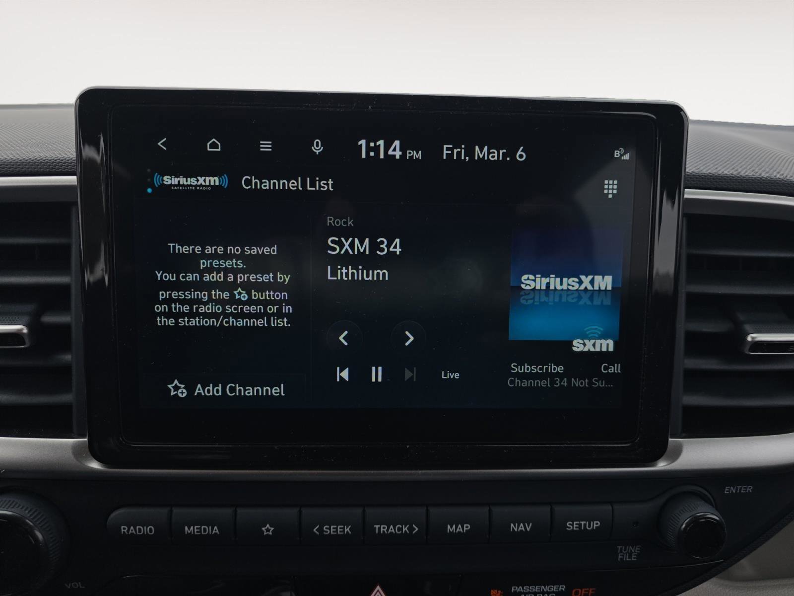 Certified 2025 Hyundai Venue Limited image 17