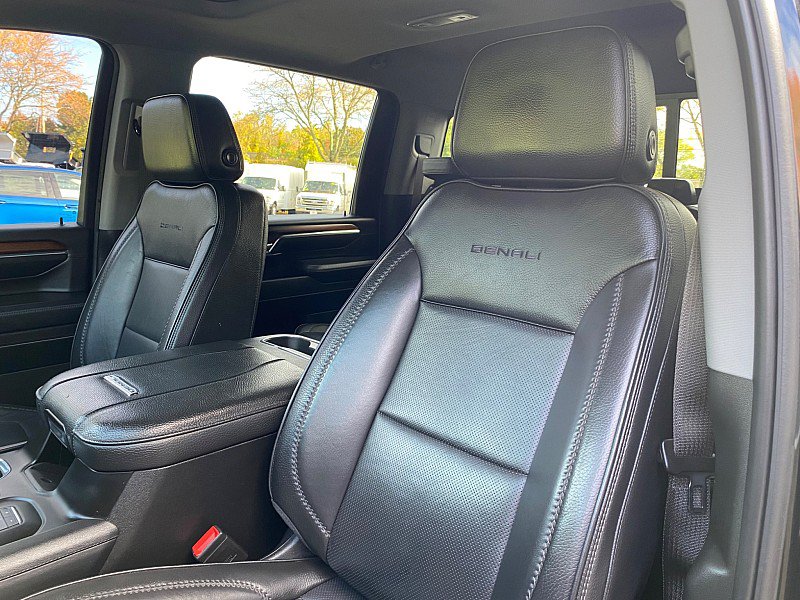 Used 2024 GMC Sierra 2500 Denali w/ Denali Reserve Package AWD/4WD image 27