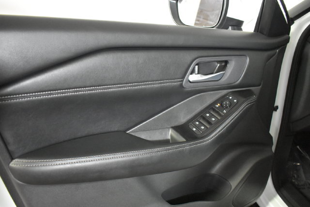 Certified 2025 Nissan Rogue SV w/ SV Premium Package FWD image 7