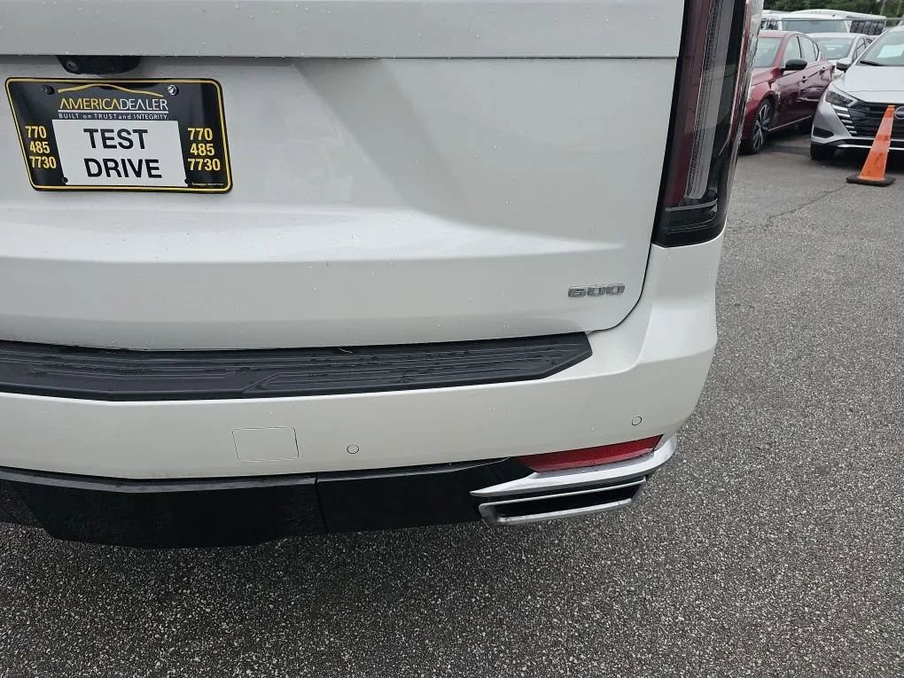 Used 2021 Cadillac Escalade Premium Luxury Platinum image 8