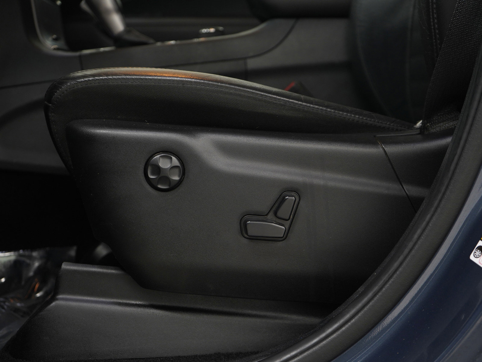 Used 2020 Jeep Grand Cherokee Limited X image 24