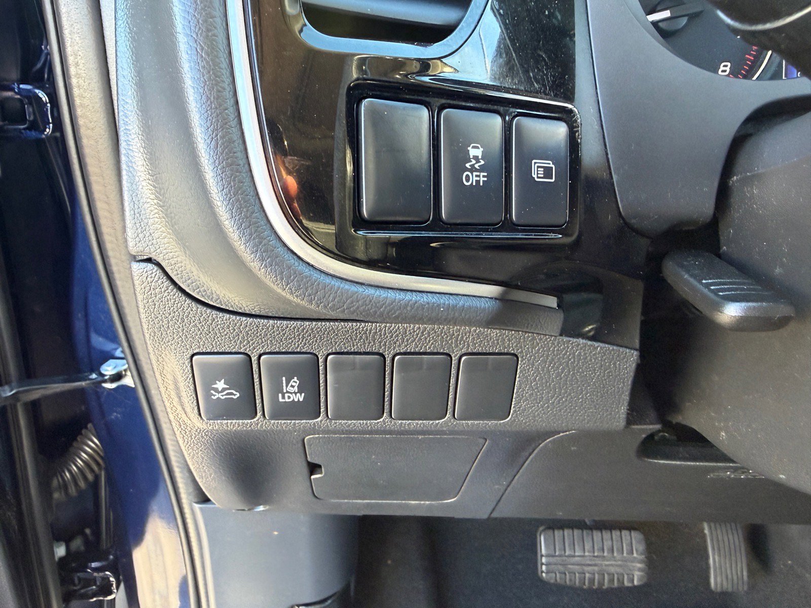 Used 2020 Mitsubishi Outlander SE image 22