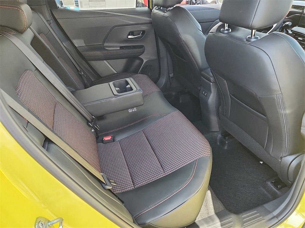 New 2025 Nissan Kicks SR image 13