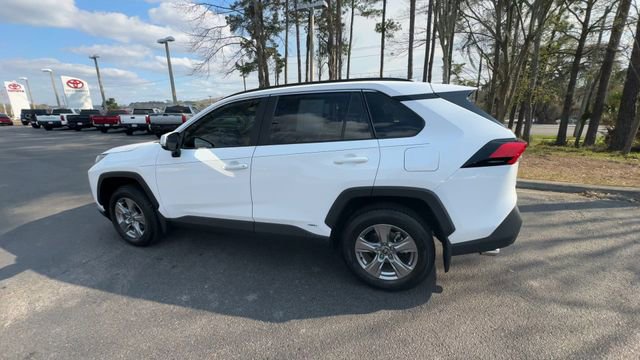 Used 2025 Toyota RAV4 XLE image 11