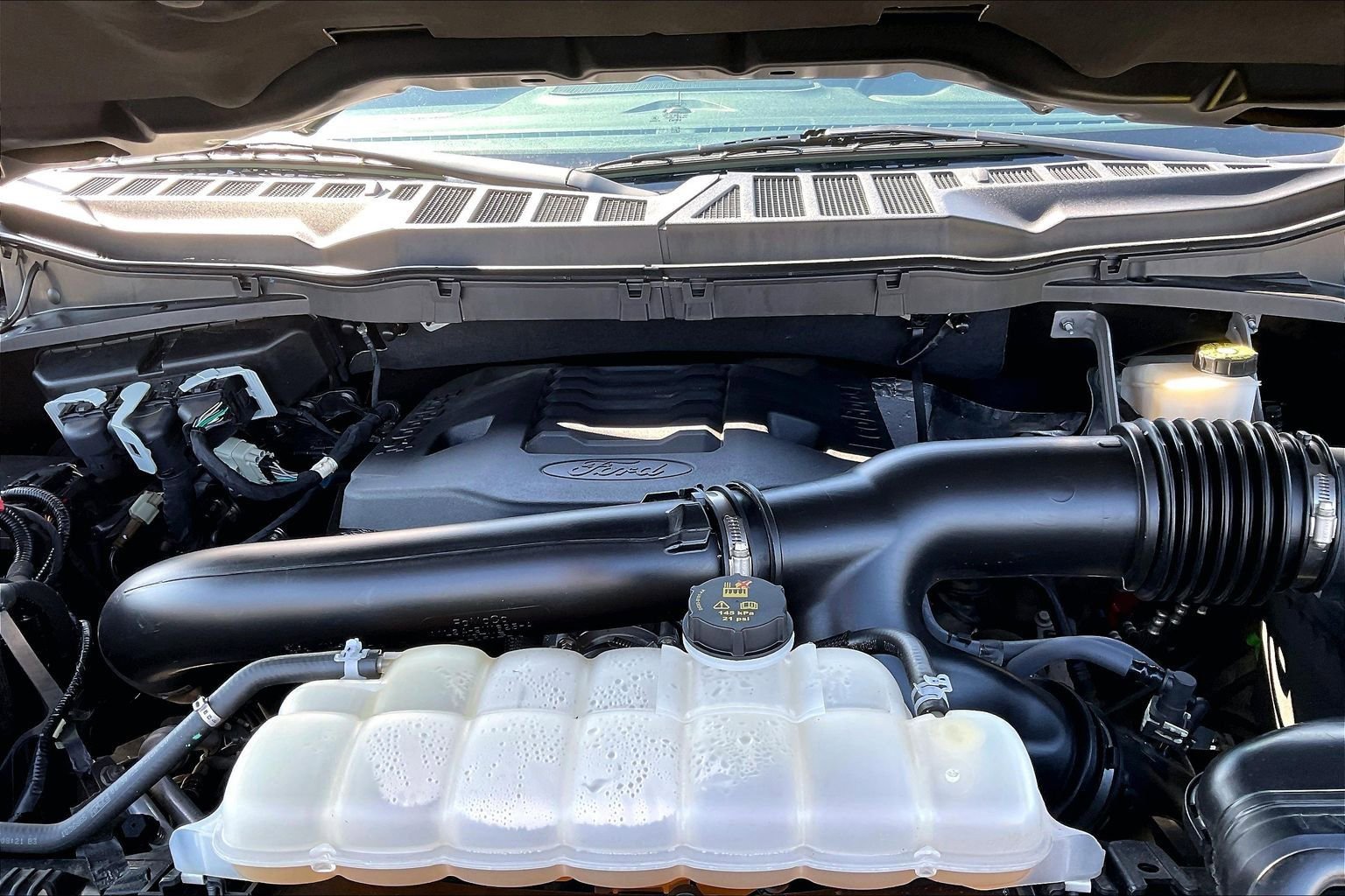 Used 2022 Ford F150 XLT w/ Equipment Group 302A High image 31