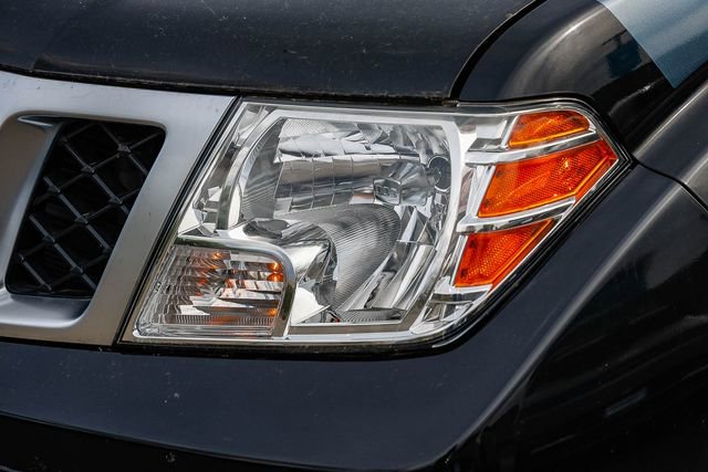 Used 2020 Nissan Frontier SV RWD image 8