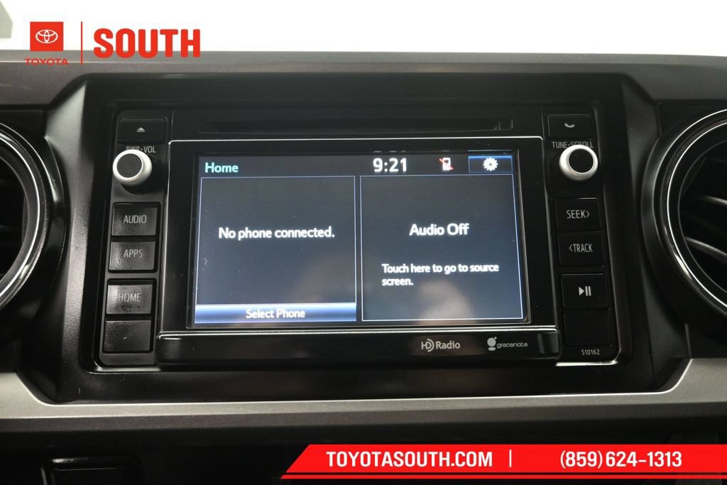 Used 2016 Toyota Tacoma SR5 AWD/4WD image 13
