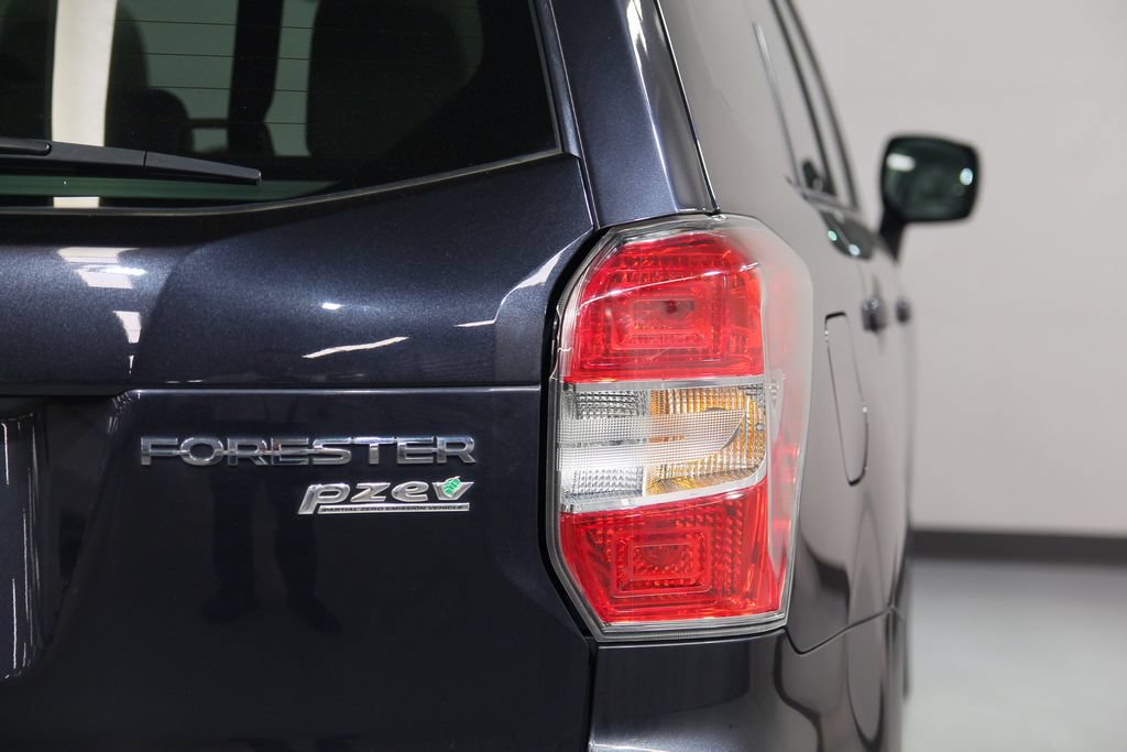 Used 2016 Subaru Forester 2.5i Premium AWD/4WD image 14