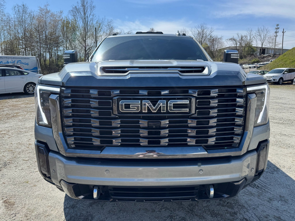 Used 2024 GMC Sierra 3500 Denali Ultimate image 2