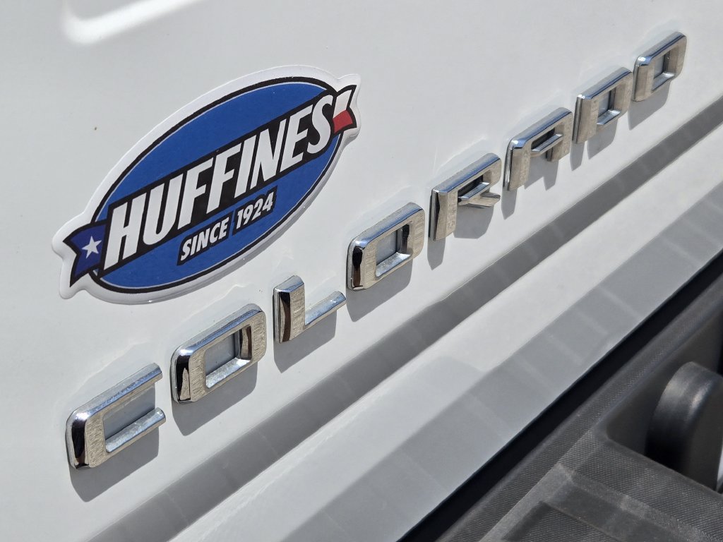 Used 2022 Chevrolet Colorado LT w/ Fleet Safety Package RWD image 10