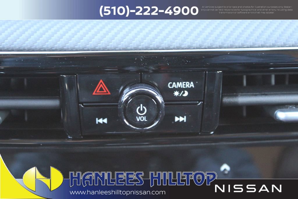 New 2026 Nissan Kicks SR w/ Illumination Package FWD image 24