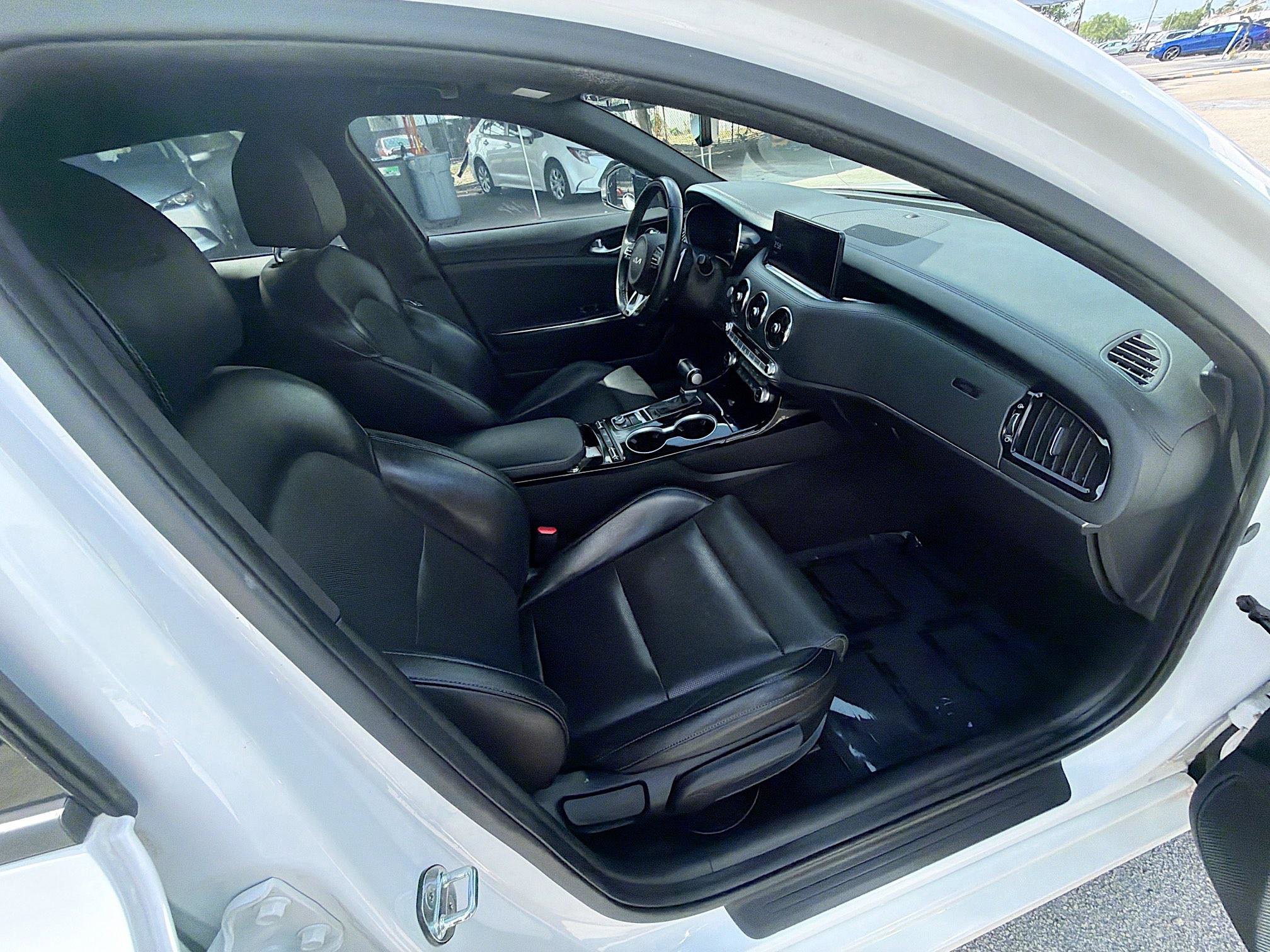 Used 2022 Kia Stinger GT-Line image 32