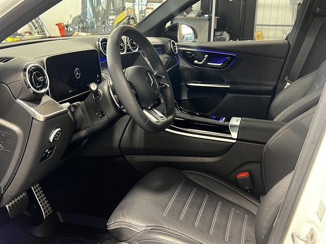 Used 2024 Mercedes-Benz GLC 43 AMG 4MATIC image 10