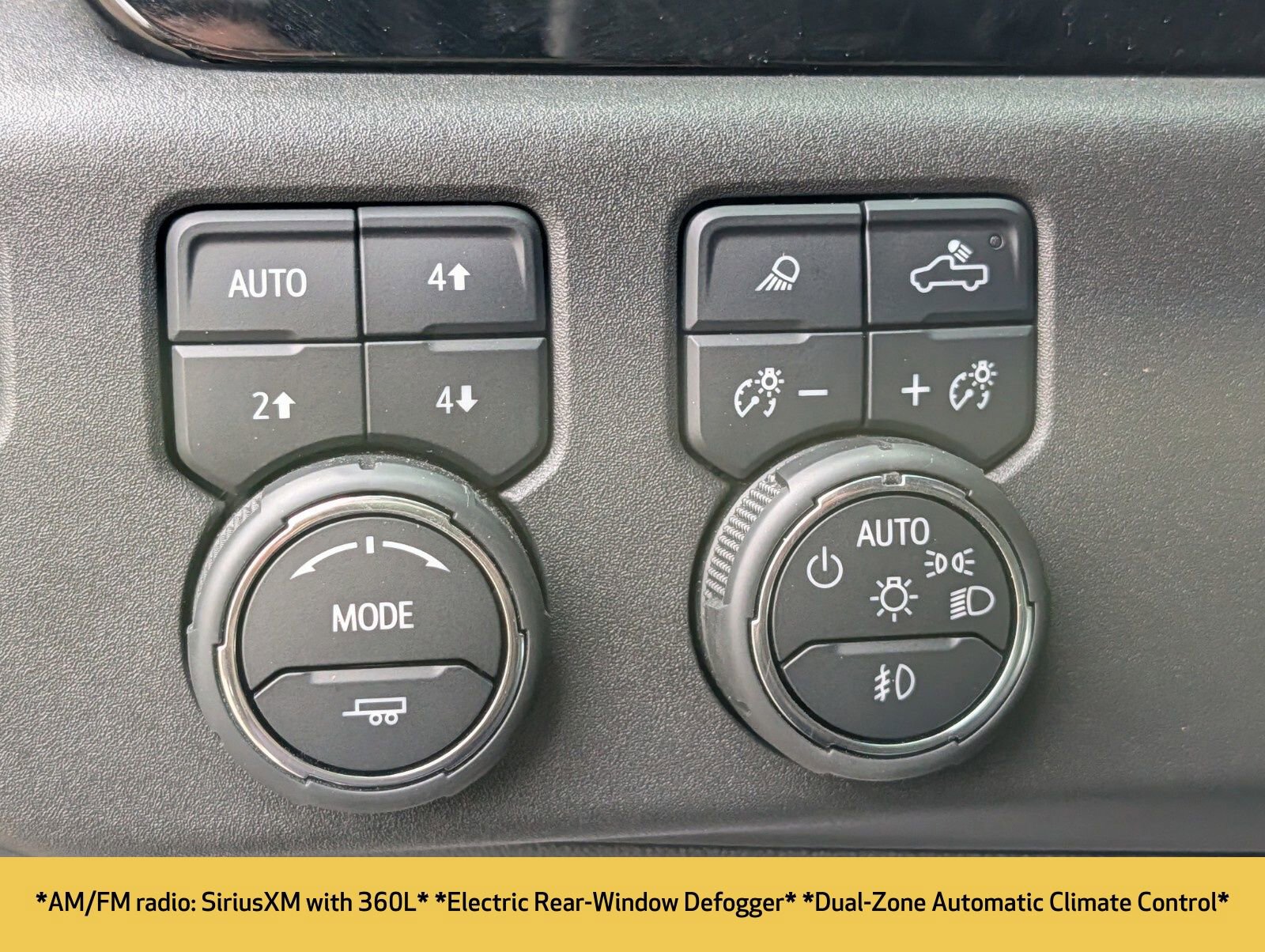 Used 2024 Chevrolet Silverado 1500 LT Trail Boss w/ LT Trail Boss Premium Package image 14