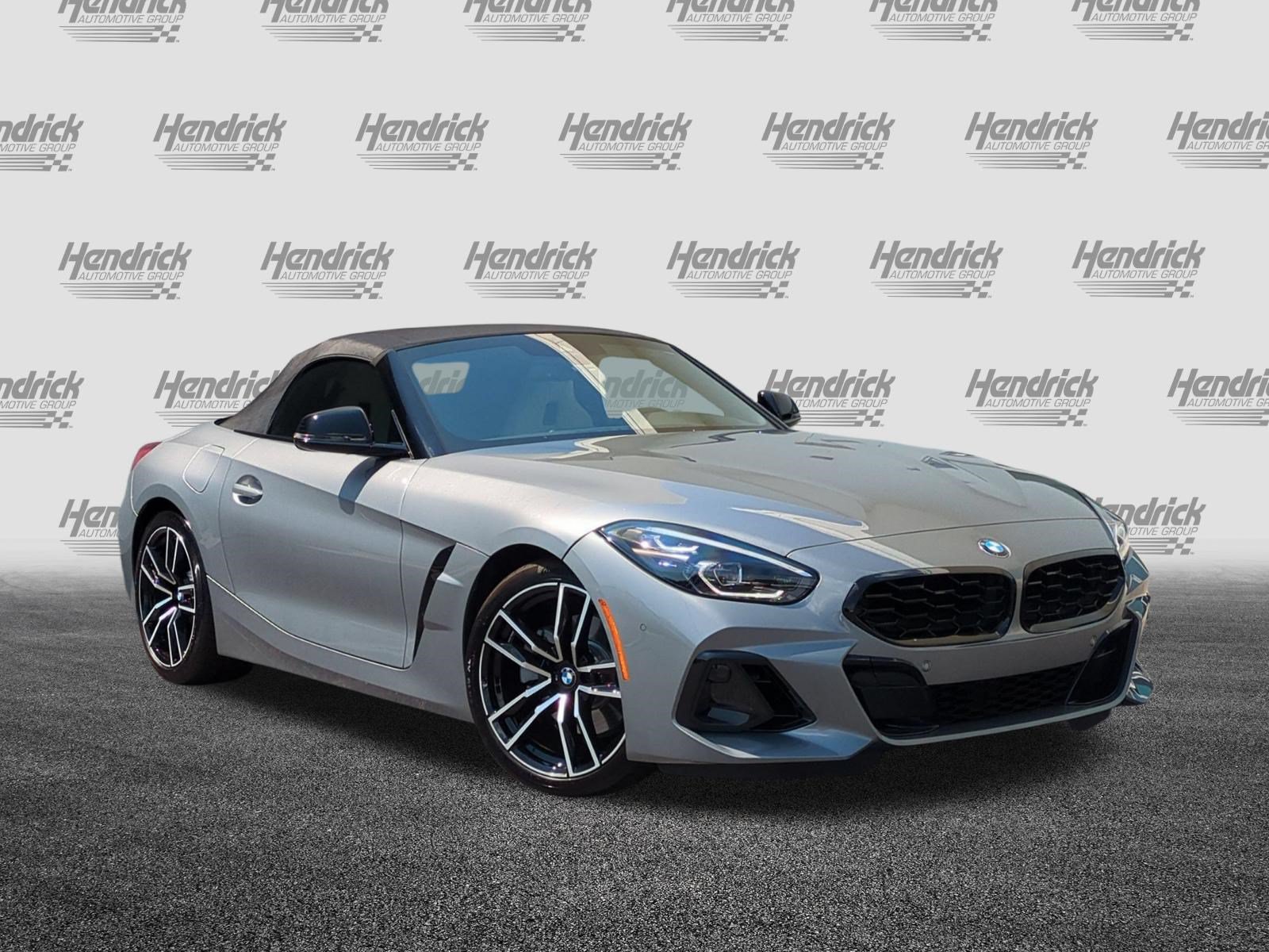 Certified 2023 BMW Z4 sDrive30i w/ Premium Package RWD image 2