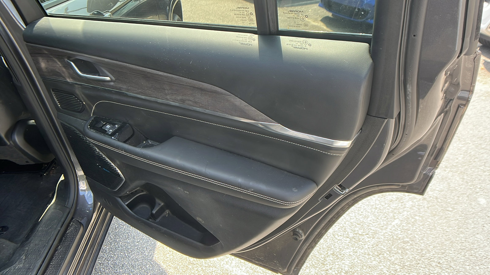 Used 2021 Jeep Grand Cherokee L Overland image 22