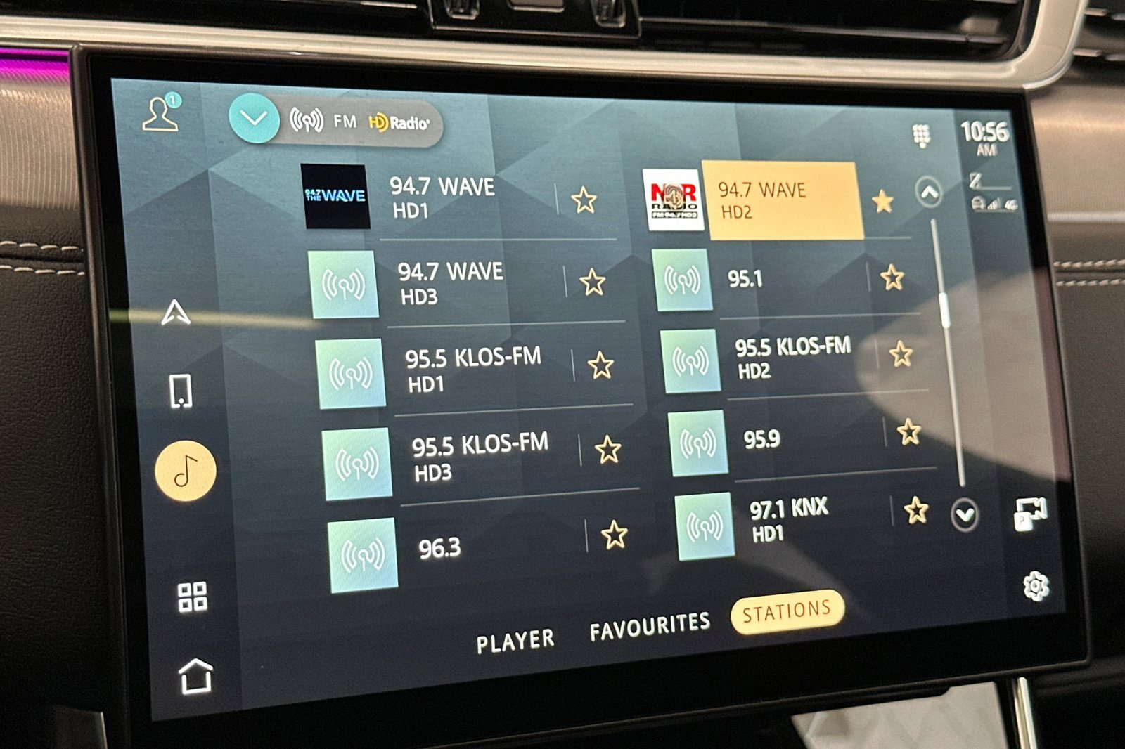 Used 2022 Jaguar XF R-Dynamic SE image 20