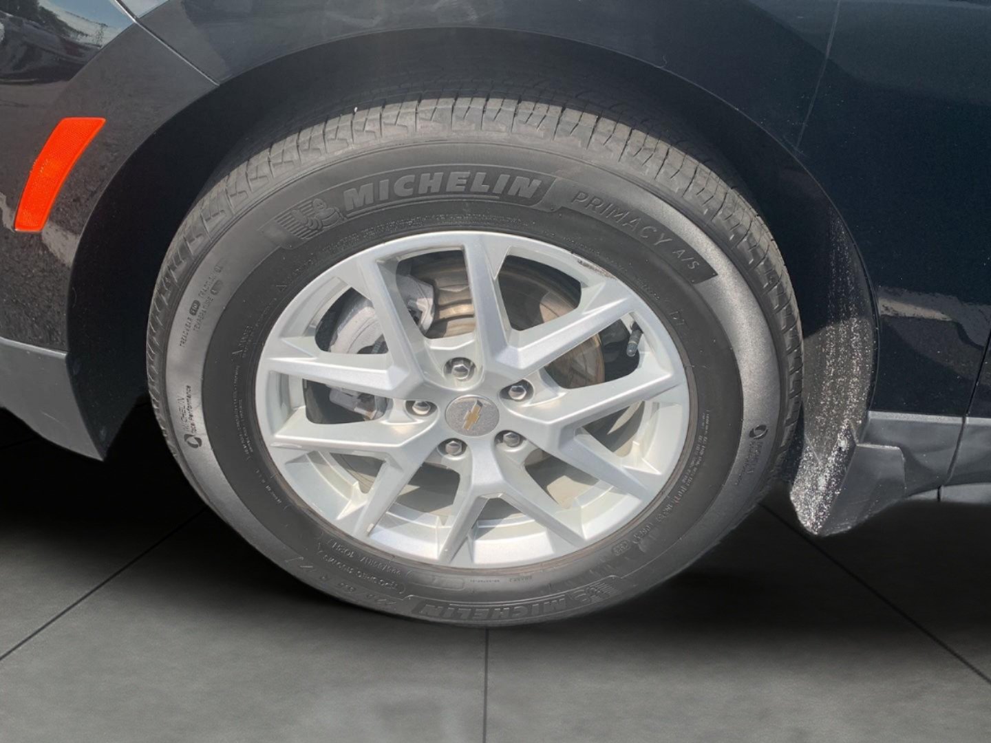 Certified 2024 Chevrolet Equinox LS FWD image 23